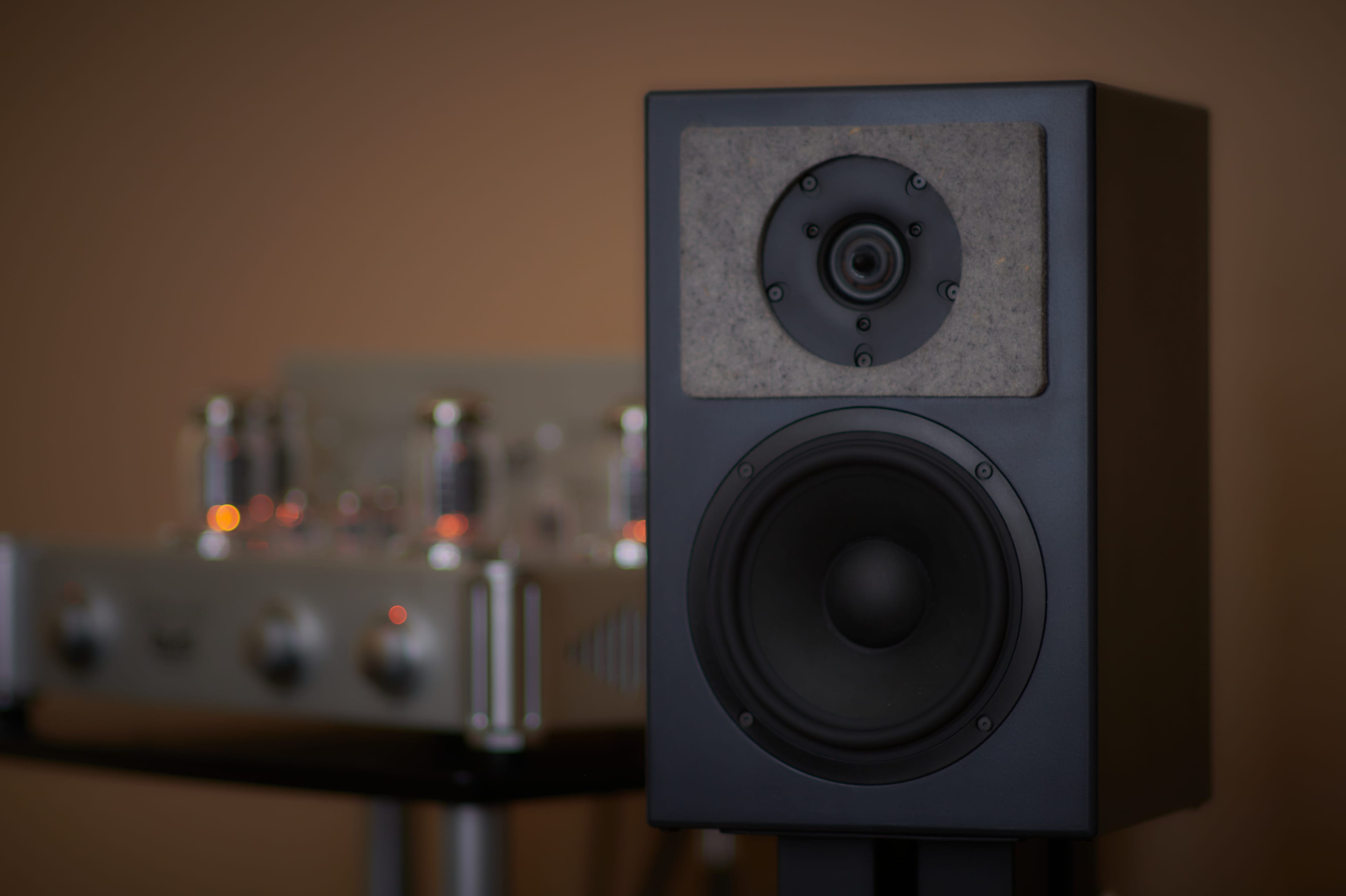 Raven Audio CiQala audiophile loudspeaker